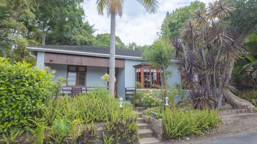 7 Bedroom Property for Sale in Paradise Western Cape